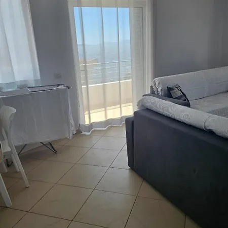 Abi Sea View * Sarandë